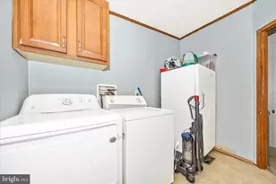 122 Pauls Pl, Falling Waters, WV 25419 - Photo 30