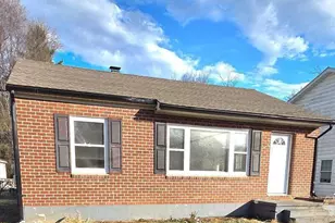 357 Hedrick Ave, Martinsburg, WV 25405 - Photo 4