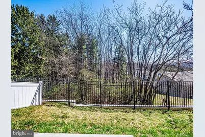 120 Paddington Street, Falling Waters, WV 25419 - Photo 8