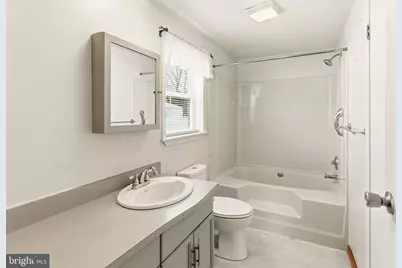 38 Acoustic Drive, Martinsburg, WV 25404 - Photo 4