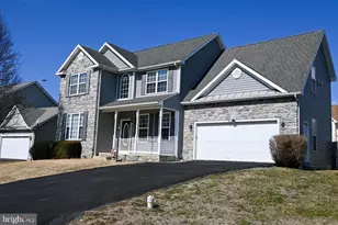 173 Bunting Ave, Martinsburg, WV 25405 - Photo 1