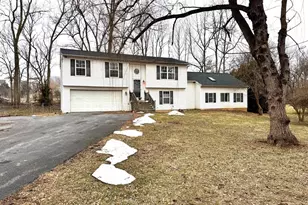 52 Morgan St, Inwood, WV 25428 - Photo 2