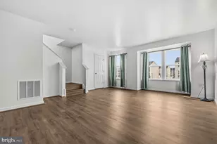 31 Wayside Ct, Falling Waters, WV 25419 - Photo 2