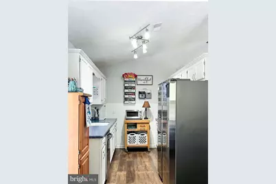 268 Kestrel Dr, Falling Waters, WV 25419 - Photo 6