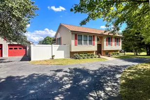 268 Kestrel Dr, Falling Waters, WV 25419 - Photo 32