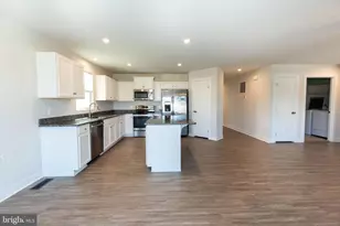210 Eternal Way, Hedgesville, WV 25427 - Photo 8