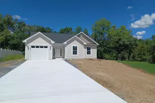 105 Whippet Ct, Martinsburg, WV 25401 - Photo 1