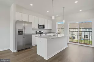 106 Kinkade Ct, Martinsburg, WV 25403 - Photo 6