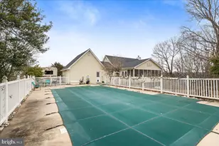 462 Camelot Blvd, Falling Waters, WV 25419 - Photo 58