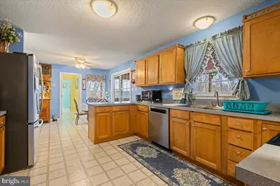 462 Camelot Boulevard, Falling Waters, WV 25419 - Photo 16