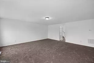 9 Currituck Ct, Bunker Hill, WV 25413 - Photo 12