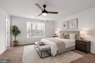 9 Currituck Ct, Bunker Hill, WV 25413 - Photo 4