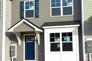 152 Olga Dr, Martinsburg, WV 25403 - Photo 2