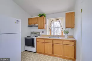 1524 Lamplight Rd, Inwood, WV 25428 - Photo 14