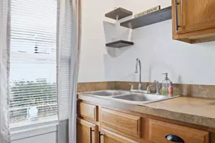 711 Bowers St, Martinsburg, WV 25401 - Photo 12
