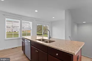 43 Andover Ct, Bunker Hill, WV 25413 - Photo 6