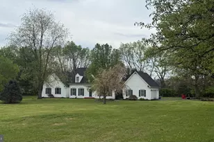 12 Columbus Ct, Martinsburg, WV 25404 - Photo 4