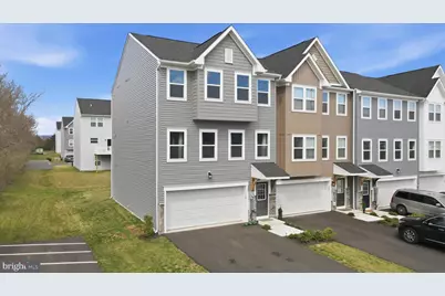 32 Lyriq Court, Inwood, WV 25428 - Photo 2