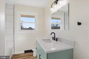 1910 Delmar Orchard Rd, Martinsburg, WV 25403 - Photo 20