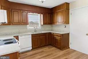 757 Montmorency Dr, Bunker Hill, WV 25413 - Photo 14