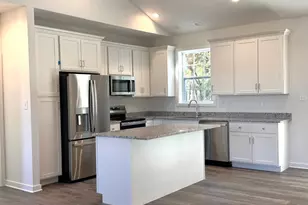 40 Glenaire Rd, Bunker Hill, WV 25413 - Photo 2