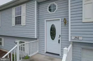 246 Freight Car Cir, Bunker Hill, WV 25413 - Photo 32