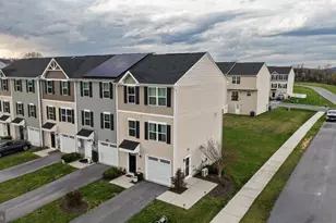 10 Norcross Ct, Martinsburg, WV 25403 - Photo 4