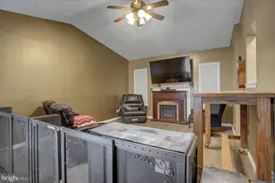 40 Lisa Ct, Martinsburg, WV 25405 - Photo 16