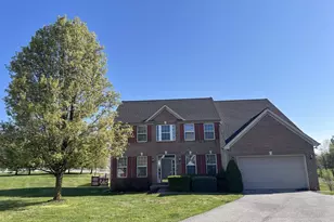 42 Decatur Dr, Bunker Hill, WV 25413 - Photo 2