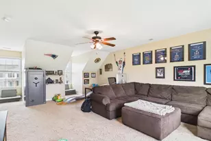 32 Azera Dr, Inwood, WV 25428 - Photo 14