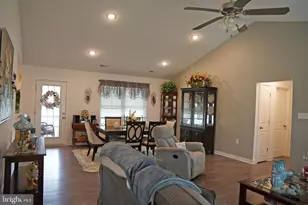 219 Trifecta Trail, Martinsburg, WV 25404 - Photo 4