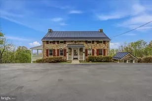 3877 Dry Run Rd, Hedgesville, WV 25427 - Photo 2