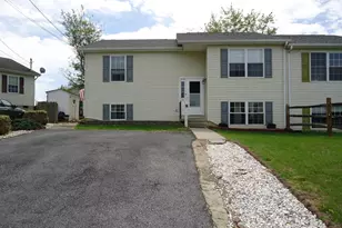 30 Squire Cir, Inwood, WV 25428 - Photo 2