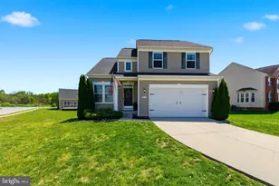 101 Chagall Ln, Martinsburg, WV 25403 - Photo 2