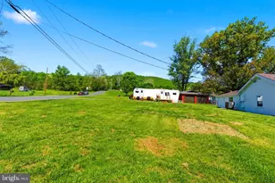 1505 Loop Rd, Gerrardstown, WV 25420 - Photo 34