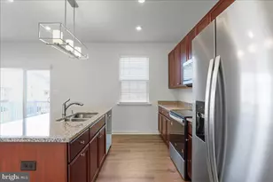 100 Stafford Pl, Falling Waters, WV 25419 - Photo 8