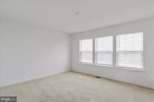 100 Stafford Pl, Falling Waters, WV 25419 - Photo 18