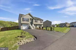 17 McKinley Ct, Inwood, WV 25428 - Photo 4