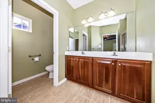250 Dinwiddie Way, Kearneysville, WV 25430 - Photo 18