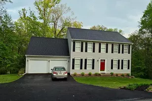 336 Zenith Dr, Hedgesville, WV 25427 - Photo 1