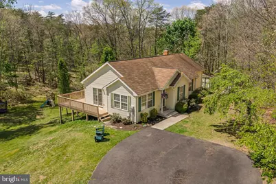 215 Ramblin Rose Lane, Martinsburg, WV 25404 - Photo 2