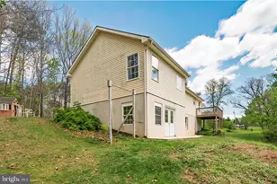 215 Ramblin Rose Ln, Martinsburg, WV 25404 - Photo 48
