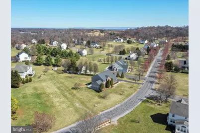 256 Holden Drive, Martinsburg, WV 25403 - Photo 4