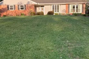 408 N Tennessee Ave, Martinsburg, WV 25401 - Photo 2