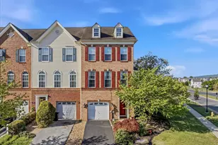 100 Darden Ct E, Martinsburg, WV 25403 - Photo 1