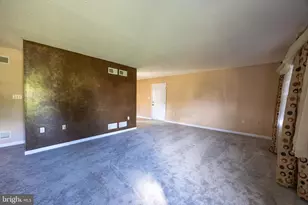351 Mimosa Dr, Martinsburg, WV 25404 - Photo 10