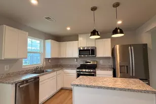 14 Snickers Ct, Martinsburg, WV 25403 - Photo 2