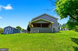 389 Grove Farm Ln, Martinsburg, WV 25404 - Photo 50