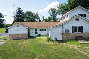 24-38-42 Karns Ct, Martinsburg, WV 25401 - Photo 4