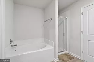 129 Paddington St, Falling Waters, WV 25419 - Photo 24